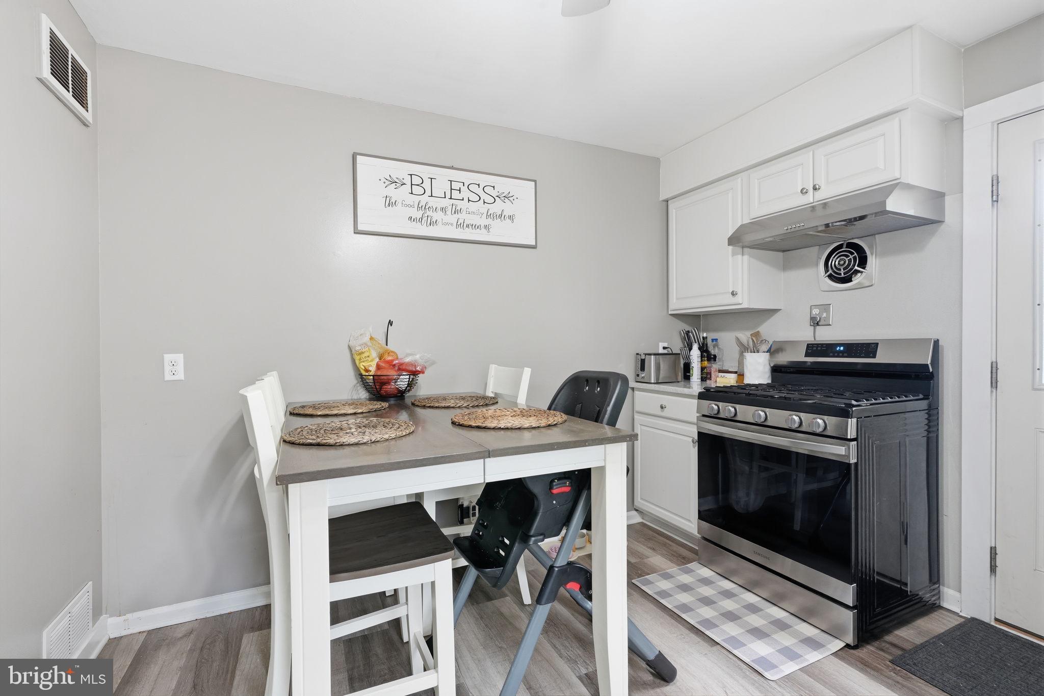 20 Poplar Road Ringoes, NJ 08551 - Photo 11 of 44 Modern kitchen with inviting charm.