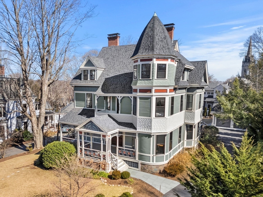 44 Putnam Street Newton, MA 02465 - Photo 38 of 38 a front view of a house with a garden
