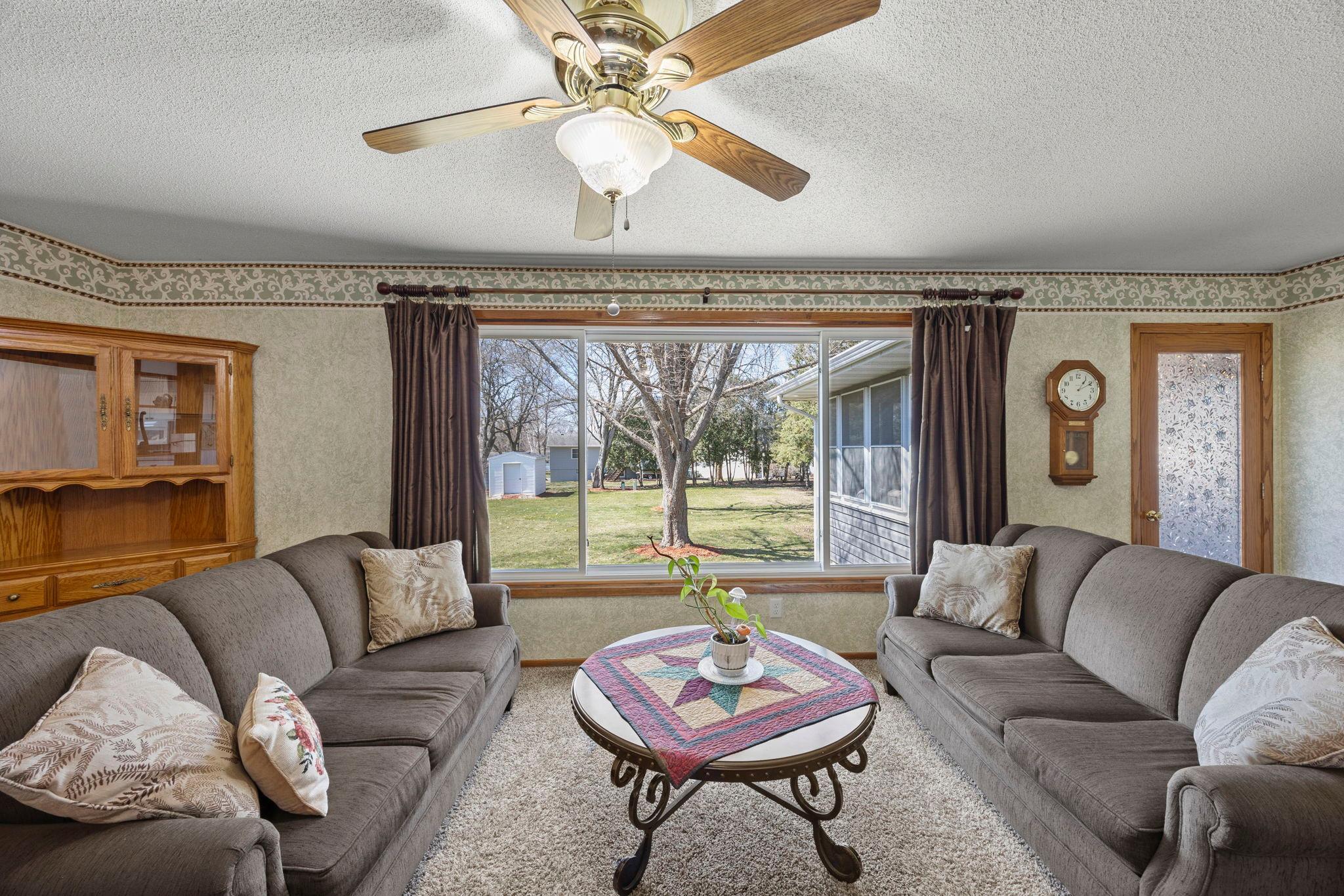 326 Larson Street Southwest Hutchinson, MN 55350 - Photo 17 of 62