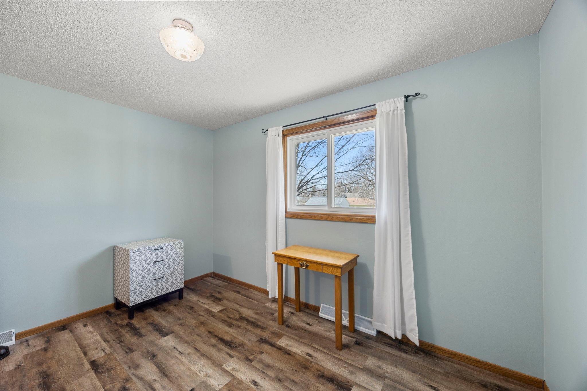 326 Larson Street Southwest Hutchinson, MN 55350 - Photo 28 of 62