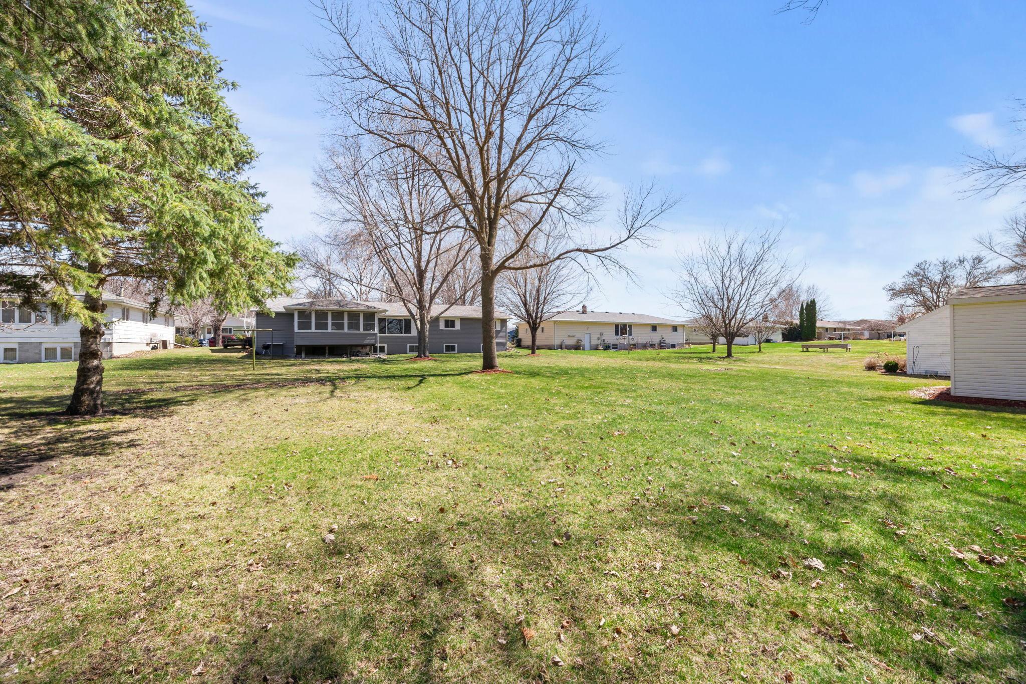 326 Larson Street Southwest Hutchinson, MN 55350 - Photo 52 of 62