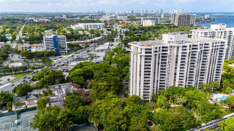 $399,995 | 2000 Towerside Terrace, Unit 311, Miami, FL 33138
