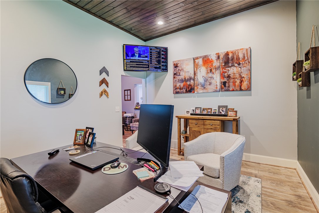 70 Cooper Road Irondequoit, NY 14617 - Photo 23 of 31