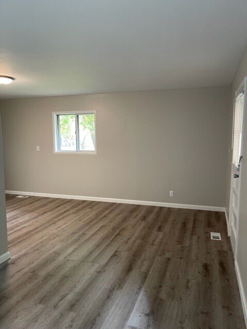 3719 Celtic Drive Indianapolis, IN 46235 - Photo 9 of 22