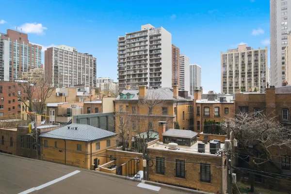 $1,700 | 1440 North Lake Shore Drive, Unit 5F, Chicago, IL 60610