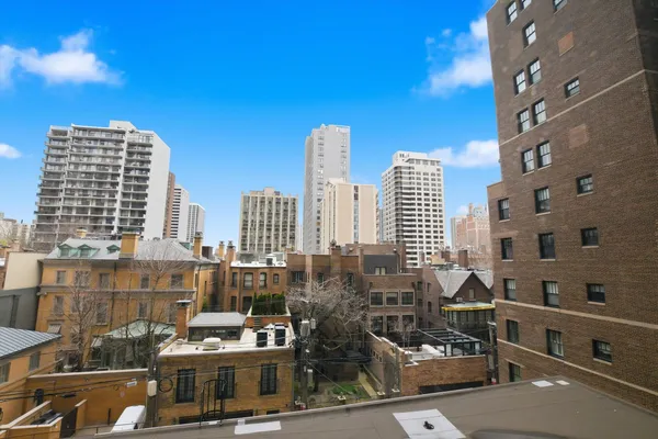 $1,700 | 1440 North Lake Shore Drive, Unit 5F, Chicago, IL 60610