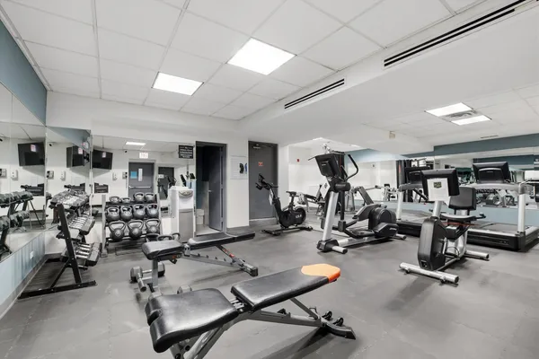 $1,700 | 1440 North Lake Shore Drive, Unit 5F, Chicago, IL 60610