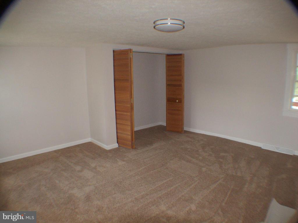 239 McDonald Road Winchester, VA 22602 - Photo 10 of 26 Bedroom 2 upper level