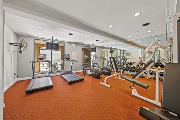 $2,375 | 2400 Fifth Avenue, Unit 103, San Diego, CA 92101