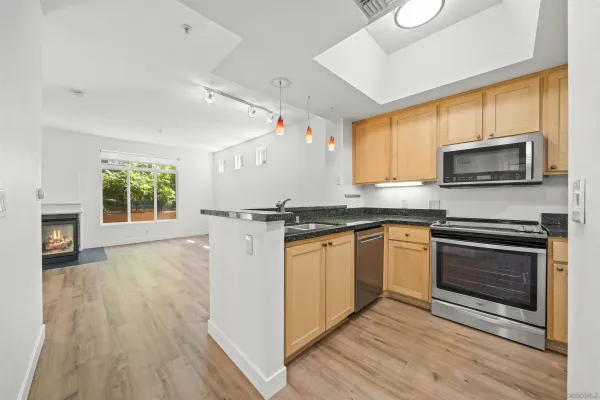 $2,375 | 2400 Fifth Avenue, Unit 103, San Diego, CA 92101