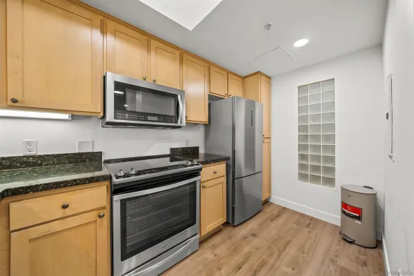 $2,375 | 2400 Fifth Avenue, Unit 103, San Diego, CA 92101