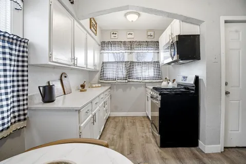 $249,900 | 3250 North Newton Avenue, Minneapolis, MN 55412