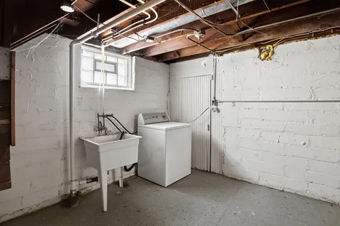 $249,900 | 3250 North Newton Avenue, Minneapolis, MN 55412