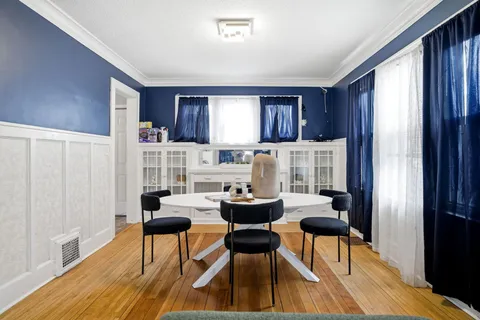 $249,900 | 3250 North Newton Avenue, Minneapolis, MN 55412