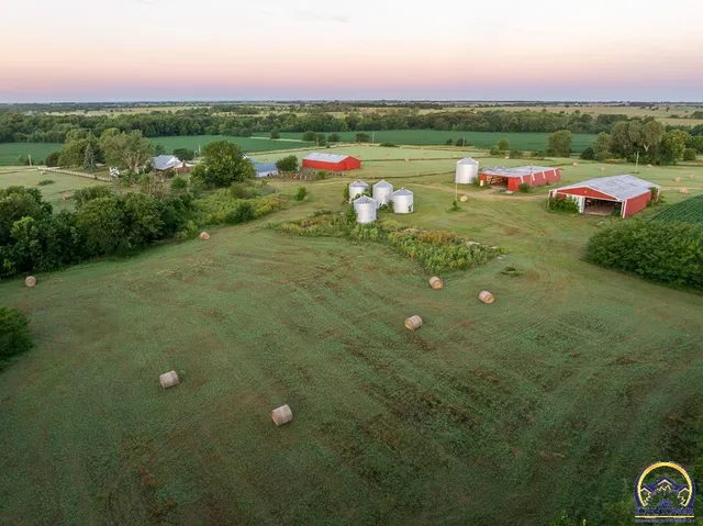 $734,604 | 448 700 Road, Alta Vista, KS 66834