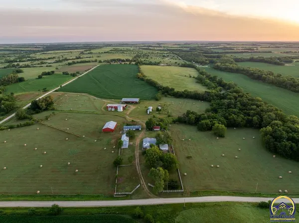 $734,604 | 448 700 Road, Alta Vista, KS 66834