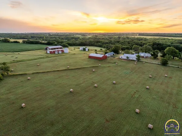 $734,604 | 448 700 Road, Alta Vista, KS 66834