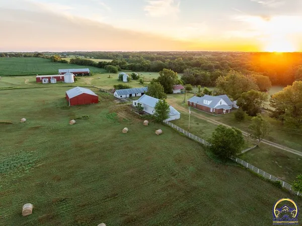 $734,604 | 448 700 Road, Alta Vista, KS 66834