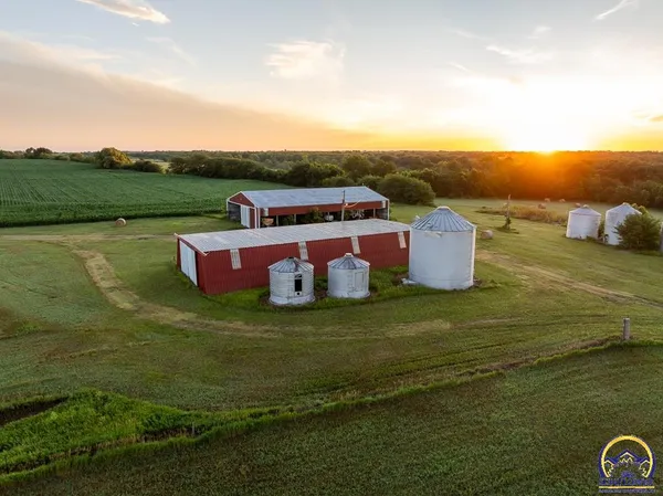 $734,604 | 448 700 Road, Alta Vista, KS 66834