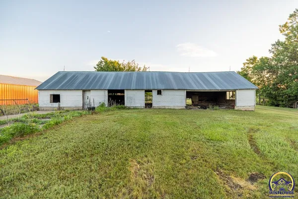 $734,604 | 448 700 Road, Alta Vista, KS 66834