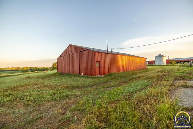 $734,604 | 448 700 Road, Alta Vista, KS 66834