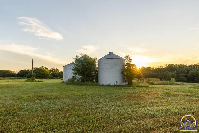 $734,604 | 448 700 Road, Alta Vista, KS 66834