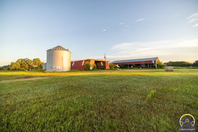 $734,604 | 448 700 Road, Alta Vista, KS 66834