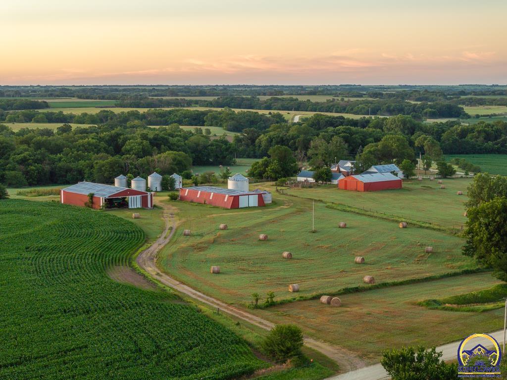 448 700 Road Alta Vista, KS 66834 - Photo 4 of 97
