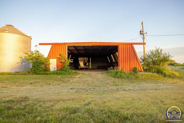 $734,604 | 448 700 Road, Alta Vista, KS 66834