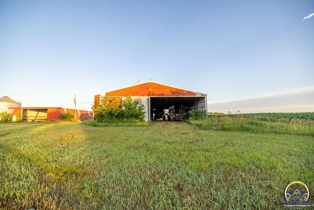 $734,604 | 448 700 Road, Alta Vista, KS 66834