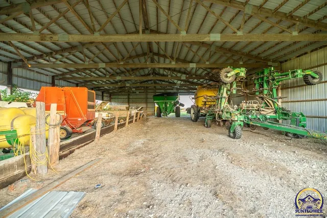 $734,604 | 448 700 Road, Alta Vista, KS 66834