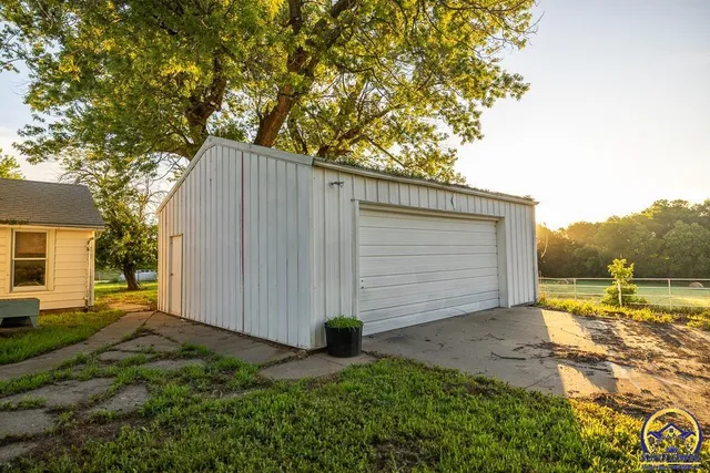 $734,604 | 448 700 Road, Alta Vista, KS 66834