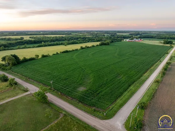 $734,604 | 448 700 Road, Alta Vista, KS 66834