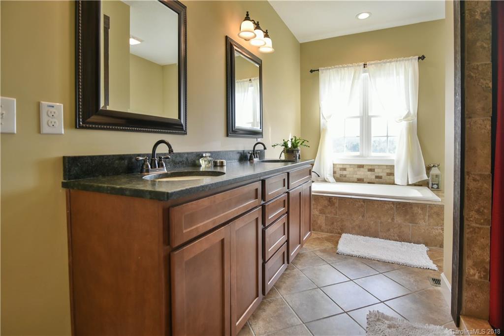 164 Israel Road Leicester, NC 28748 - Photo 17 of 36 Gallery Image 17