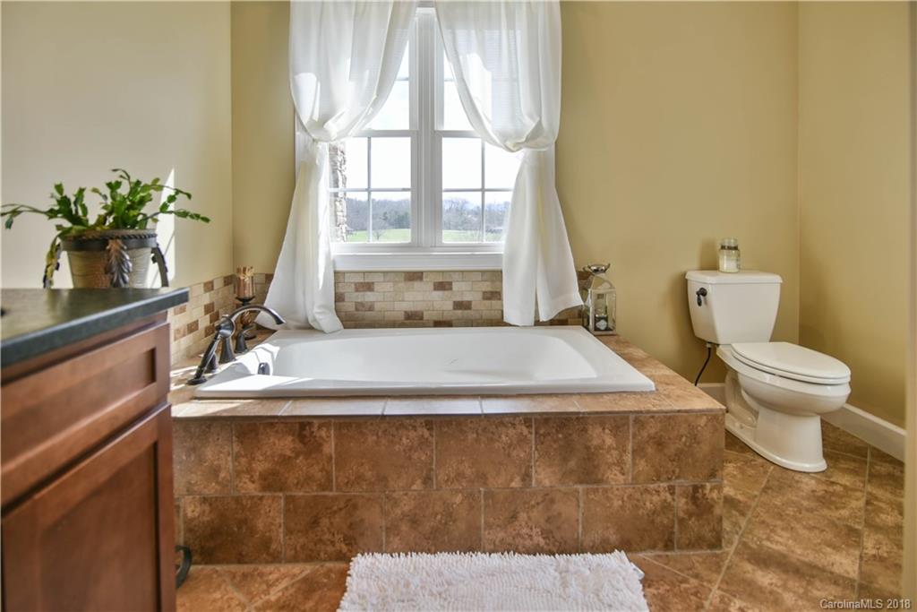 164 Israel Road Leicester, NC 28748 - Photo 18 of 36 Gallery Image 18