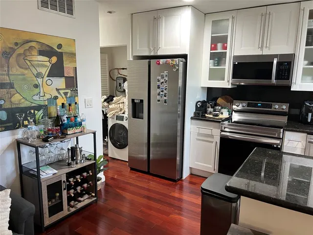 a close view of sink and tap