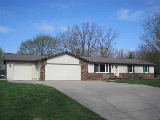1689 South Redwood Road Warsaw, IN 46580 - Photo 1 of 25 Gallery Image 1