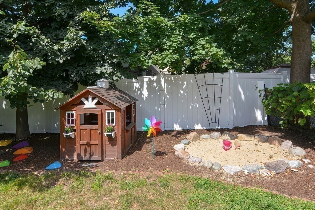 45 Youngs Road Dedham, MA 02026 - Photo 38 of 40 Gallery Image 38