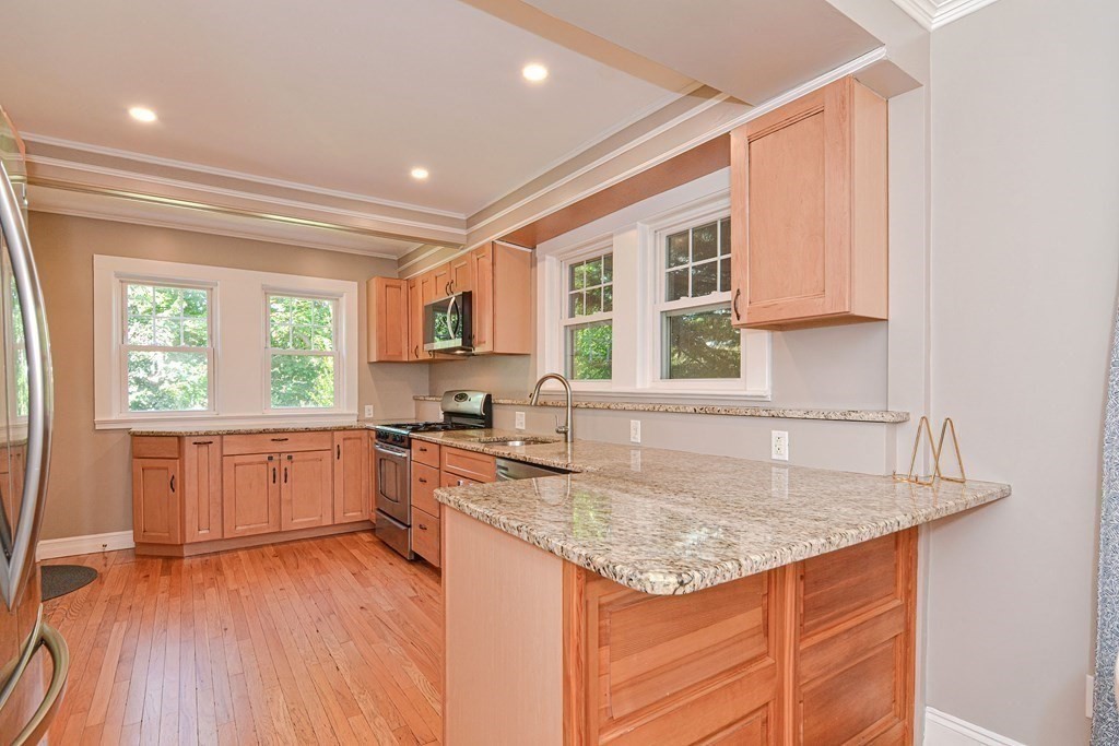 45 Youngs Road Dedham, MA 02026 - Photo 5 of 40 Gallery Image 5