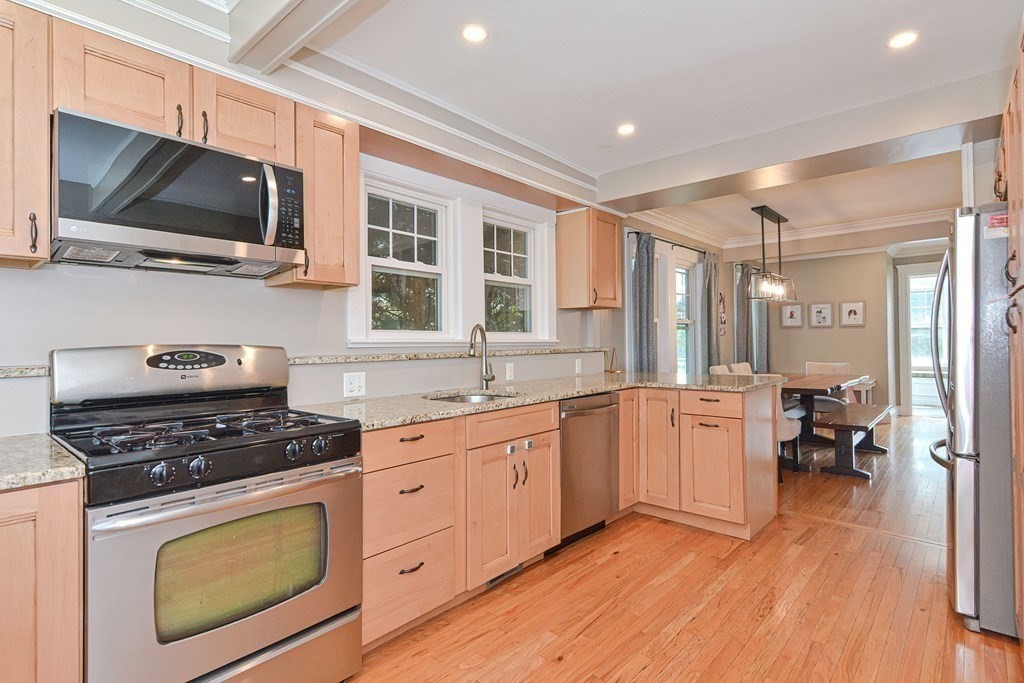45 Youngs Road Dedham, MA 02026 - Photo 6 of 40 Gallery Image 6