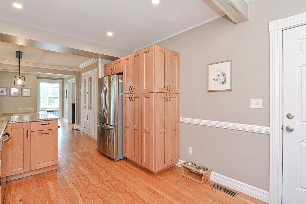 45 Youngs Road Dedham, MA 02026 - Photo 9 of 40 Gallery Image 9