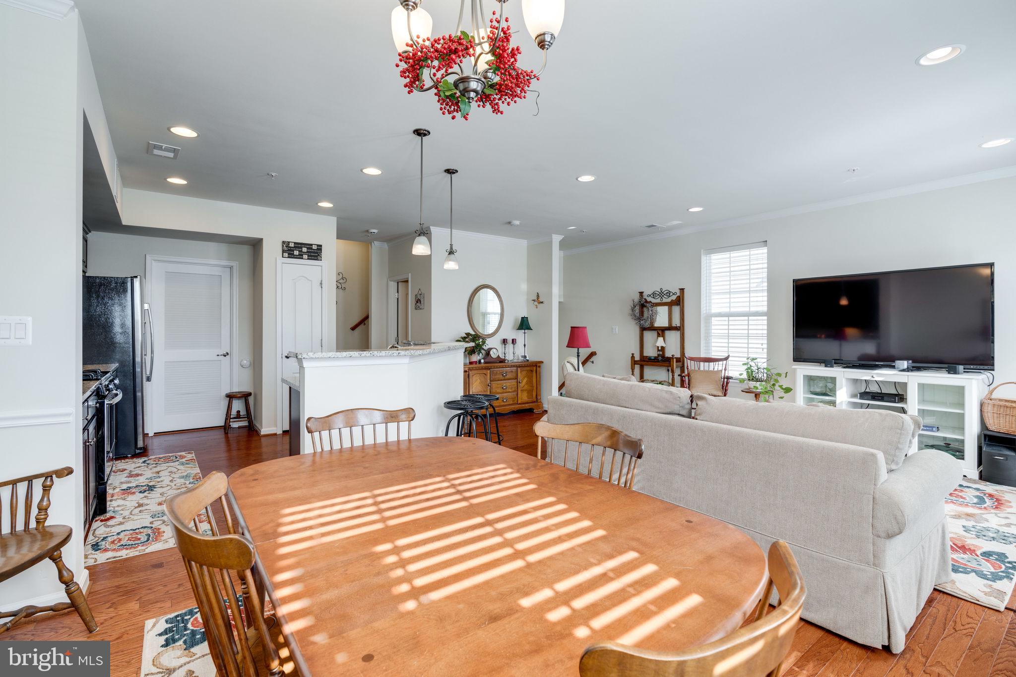 4740 Dane Ridge Circle, Unit 20 Woodbridge, VA 22193 - Photo 12 of 42 Dining Room!