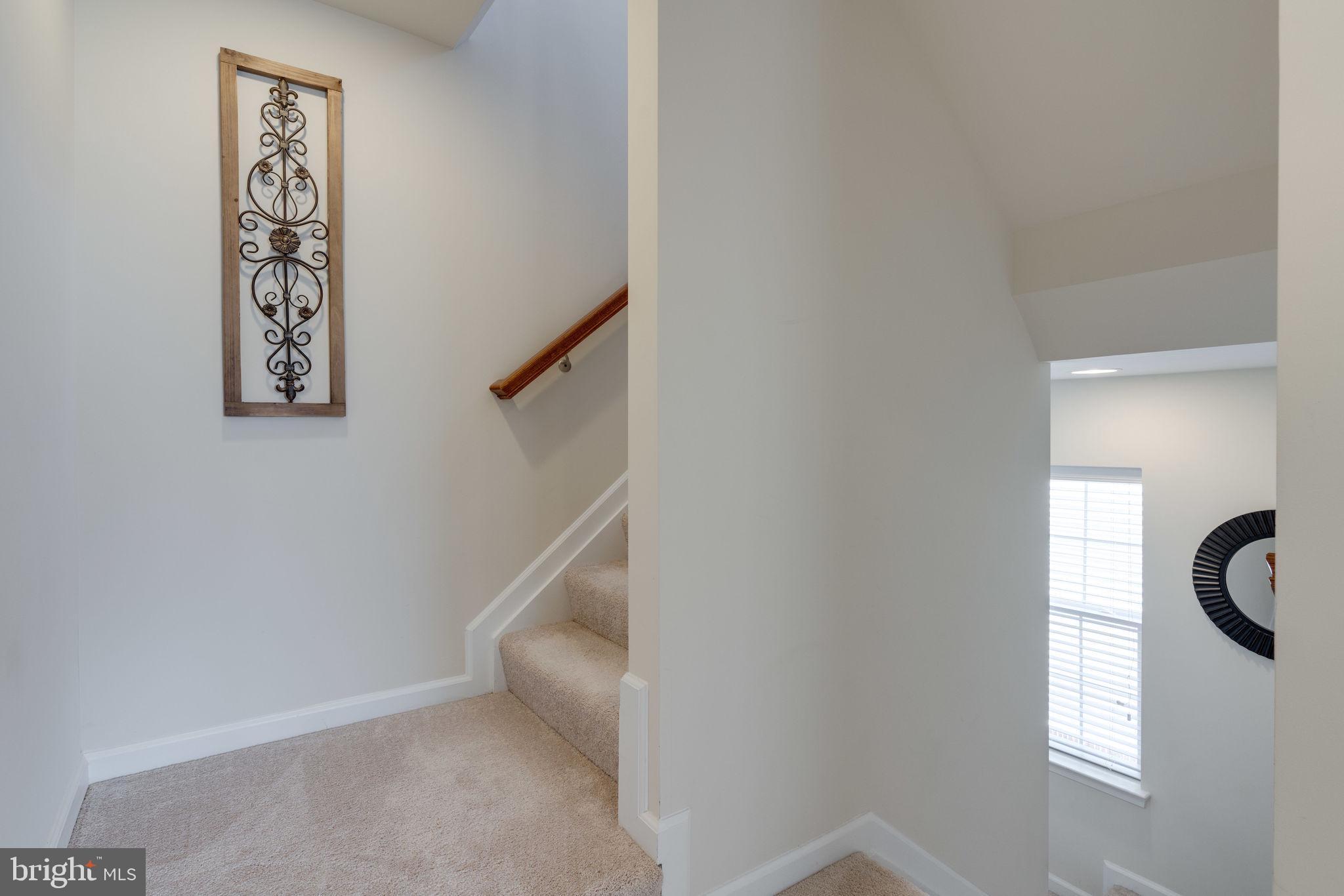 4740 Dane Ridge Circle, Unit 20 Woodbridge, VA 22193 - Photo 21 of 42 Carpets in great conditions!