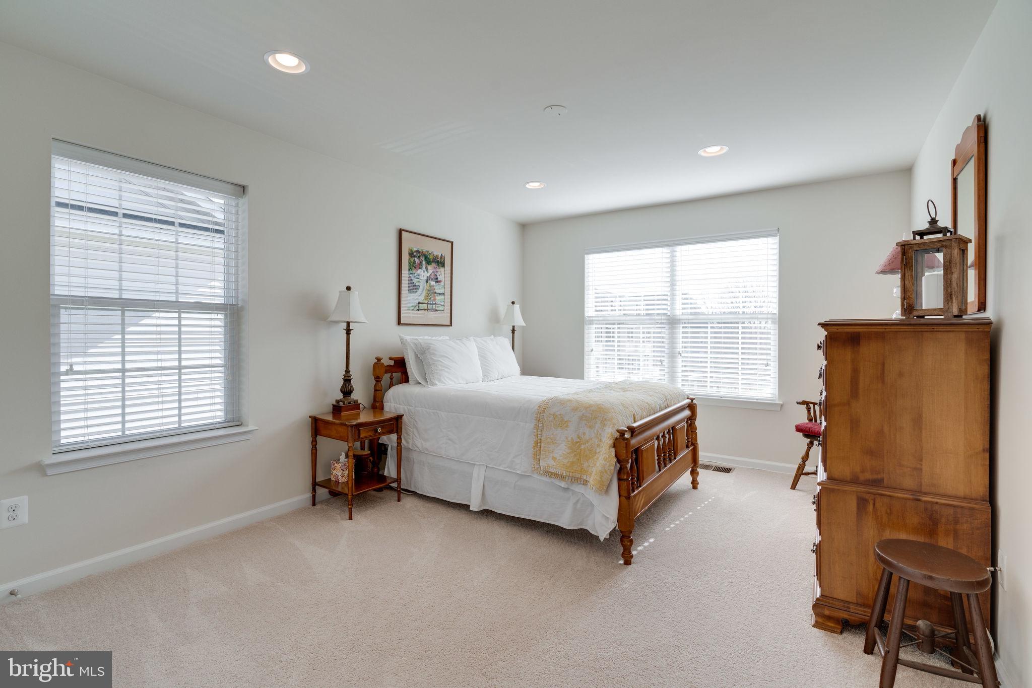 4740 Dane Ridge Circle, Unit 20 Woodbridge, VA 22193 - Photo 24 of 42 Guest room very spacious!