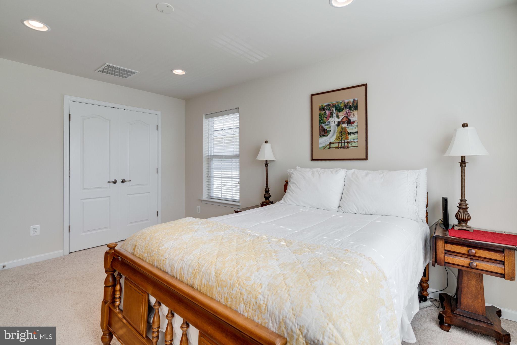 4740 Dane Ridge Circle, Unit 20 Woodbridge, VA 22193 - Photo 26 of 42 Guest room very spacious!