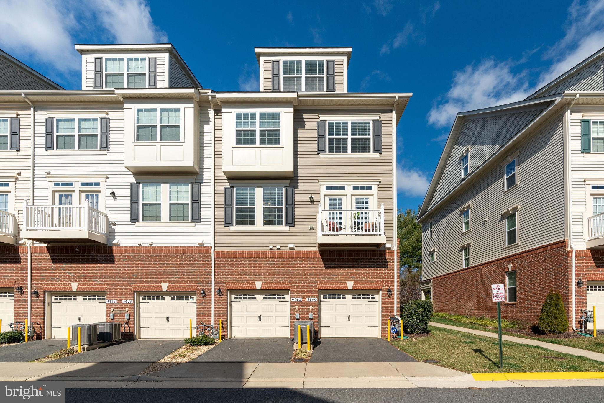 4740 Dane Ridge Circle, Unit 20 Woodbridge, VA 22193 - Photo 40 of 42 Car garage ,driveway and other visitors parking!