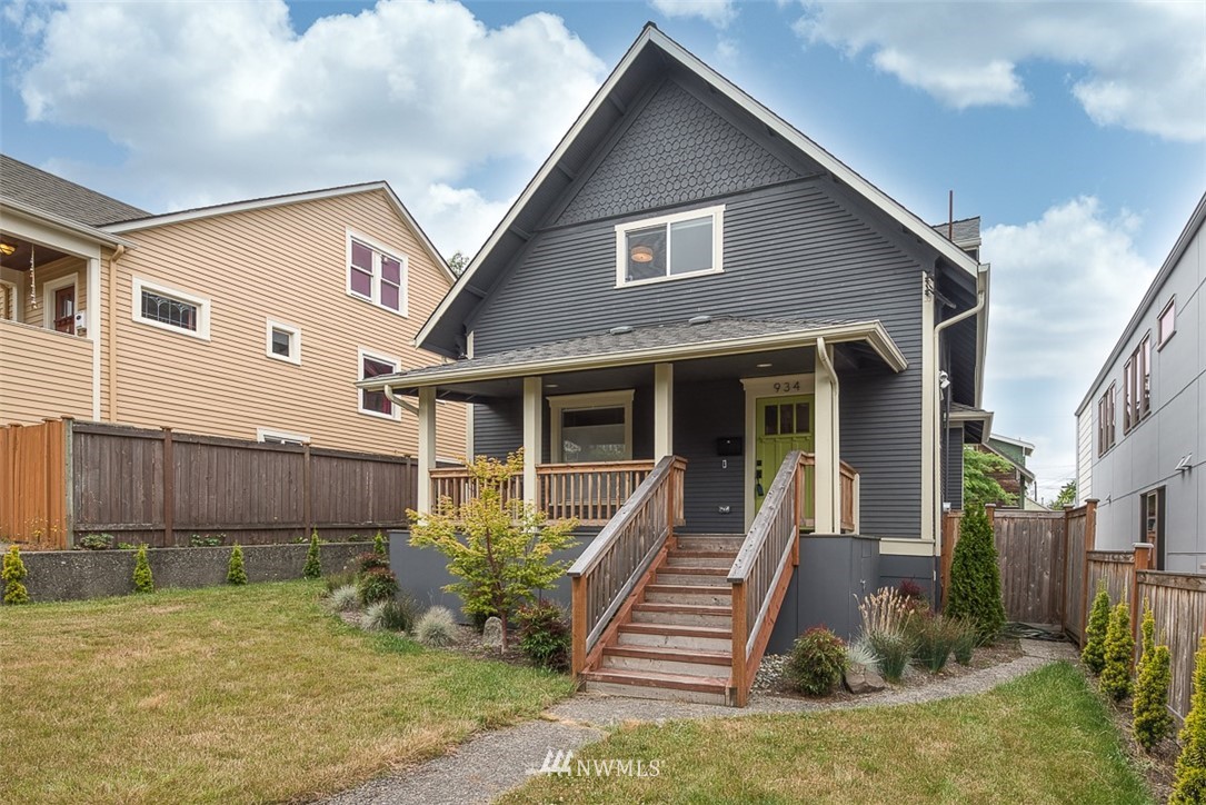 934 North 77th Street Seattle, WA 98103 - Photo 1 of 28 Gallery Image 1