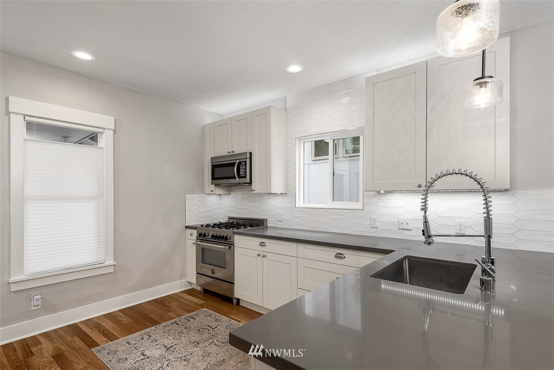 934 North 77th Street Seattle, WA 98103 - Photo 11 of 28 Gallery Image 11