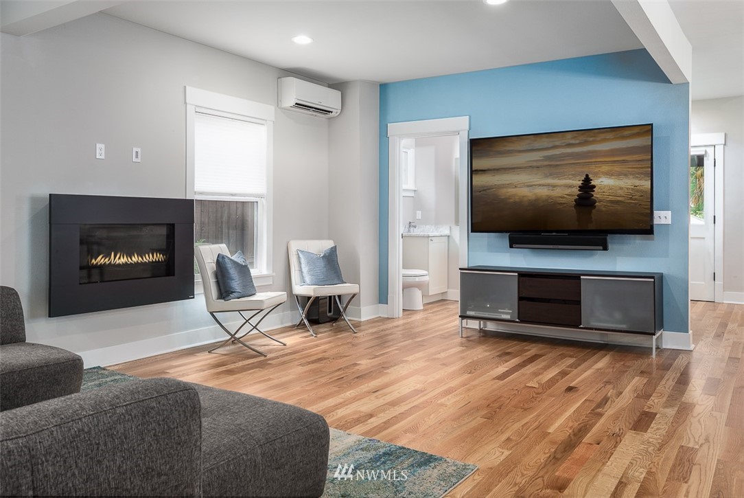 934 North 77th Street Seattle, WA 98103 - Photo 6 of 28 Gallery Image 6