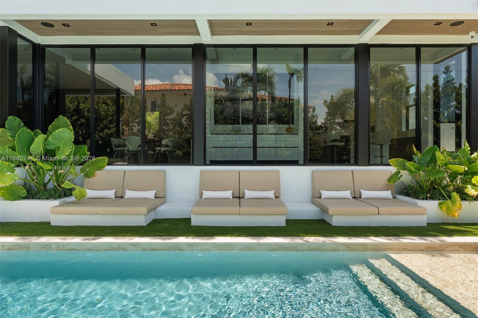 650 Warren Lane Key Biscayne, FL 33149 - Photo 8 of 34 a view of outdoor space yard and patio